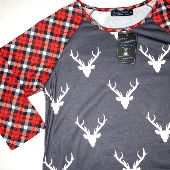 Charlie’s Project - Plaid Reindeer 3/4 sleeve Top - Picture 2 of 3